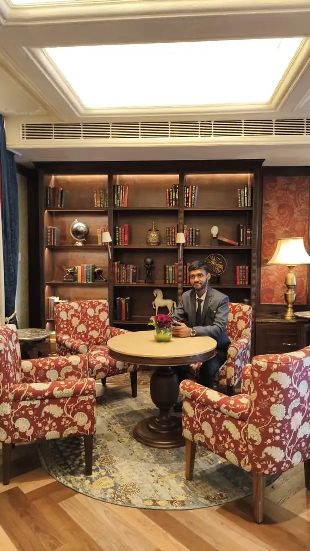 Strategy hours at the summit library lounge